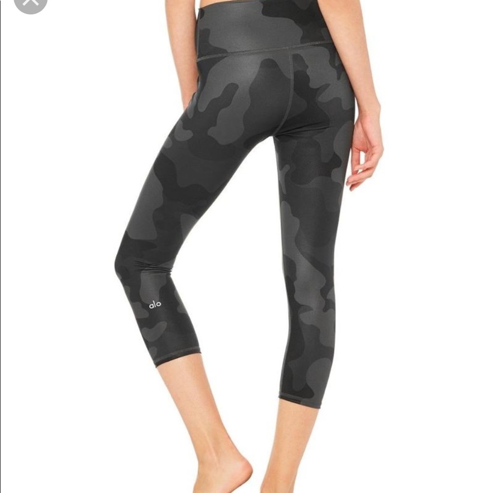 Alo gray 7/8 camo airbrush legging